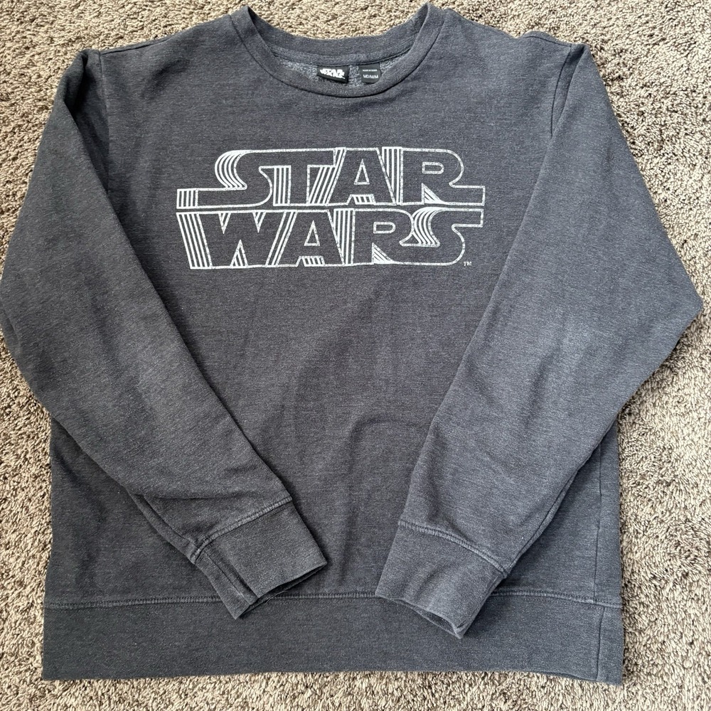 Star Wars Women's Medium Gray Graphic Crewneck Sweatshirt Disney Pullover